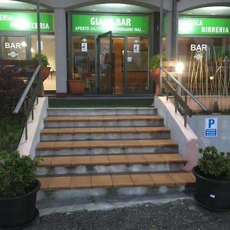 Hotel Lago Maggiore Castelletto sopra Ticino Buitenkant foto