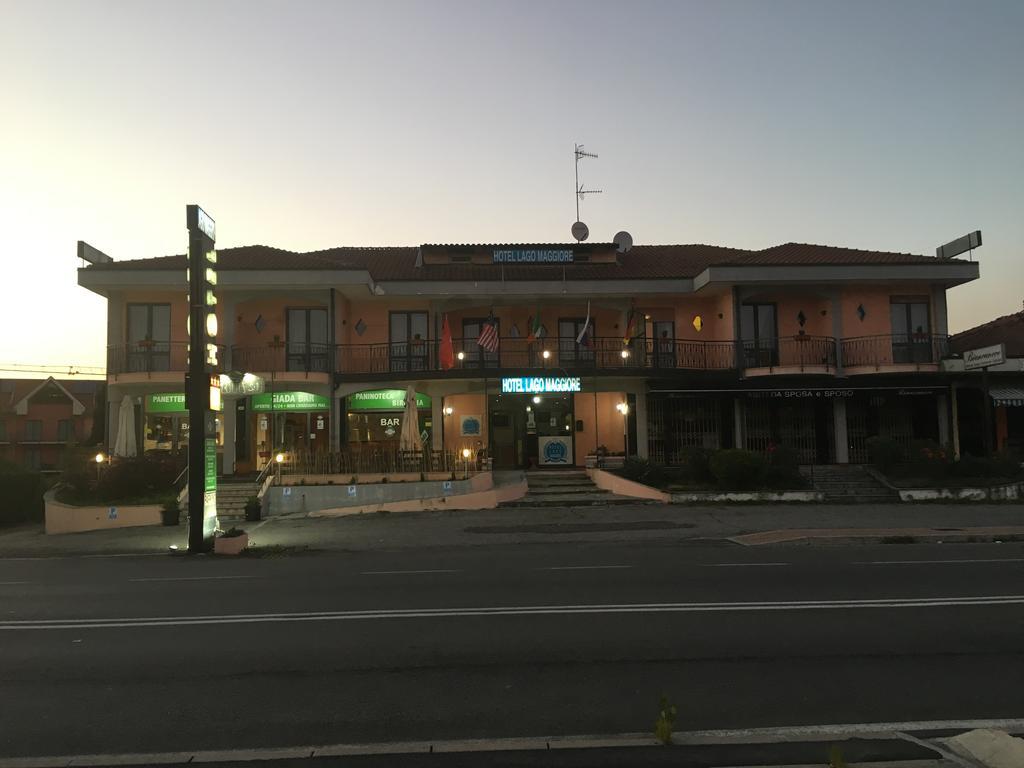Hotel Lago Maggiore Castelletto sopra Ticino Buitenkant foto
